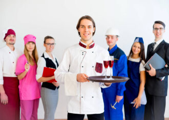 thumb of How to Choose the Right Hospitality Recruiting Firm