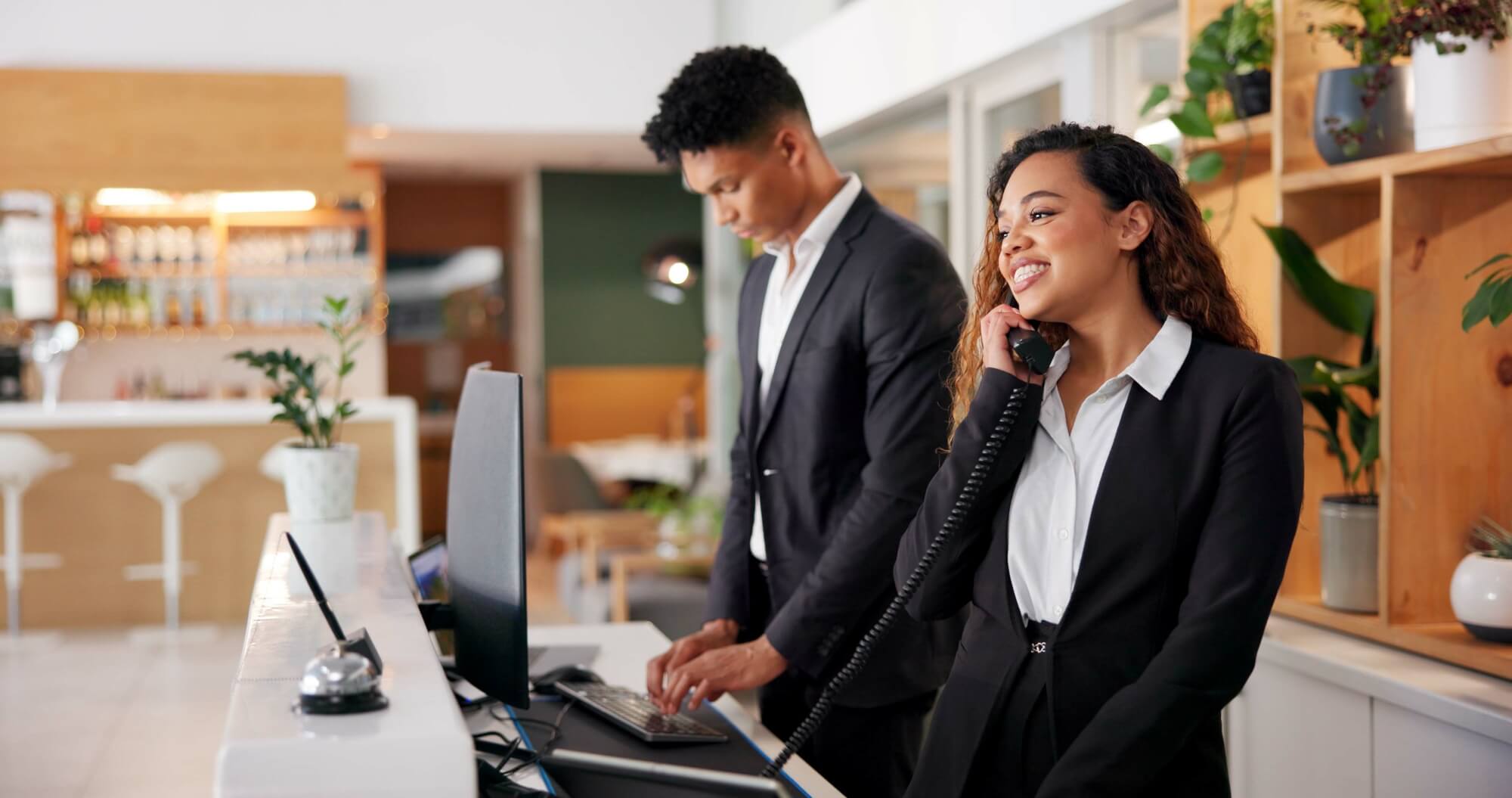 Hospitality Staffing vs Hospitality Recruiting